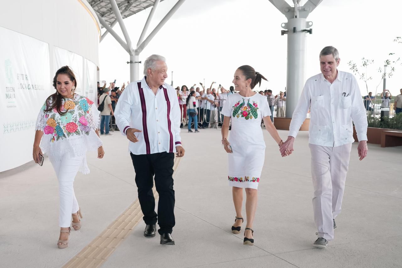 Galer A Claudia Sheinbaum Acompa A Al Presidente Amlo En La