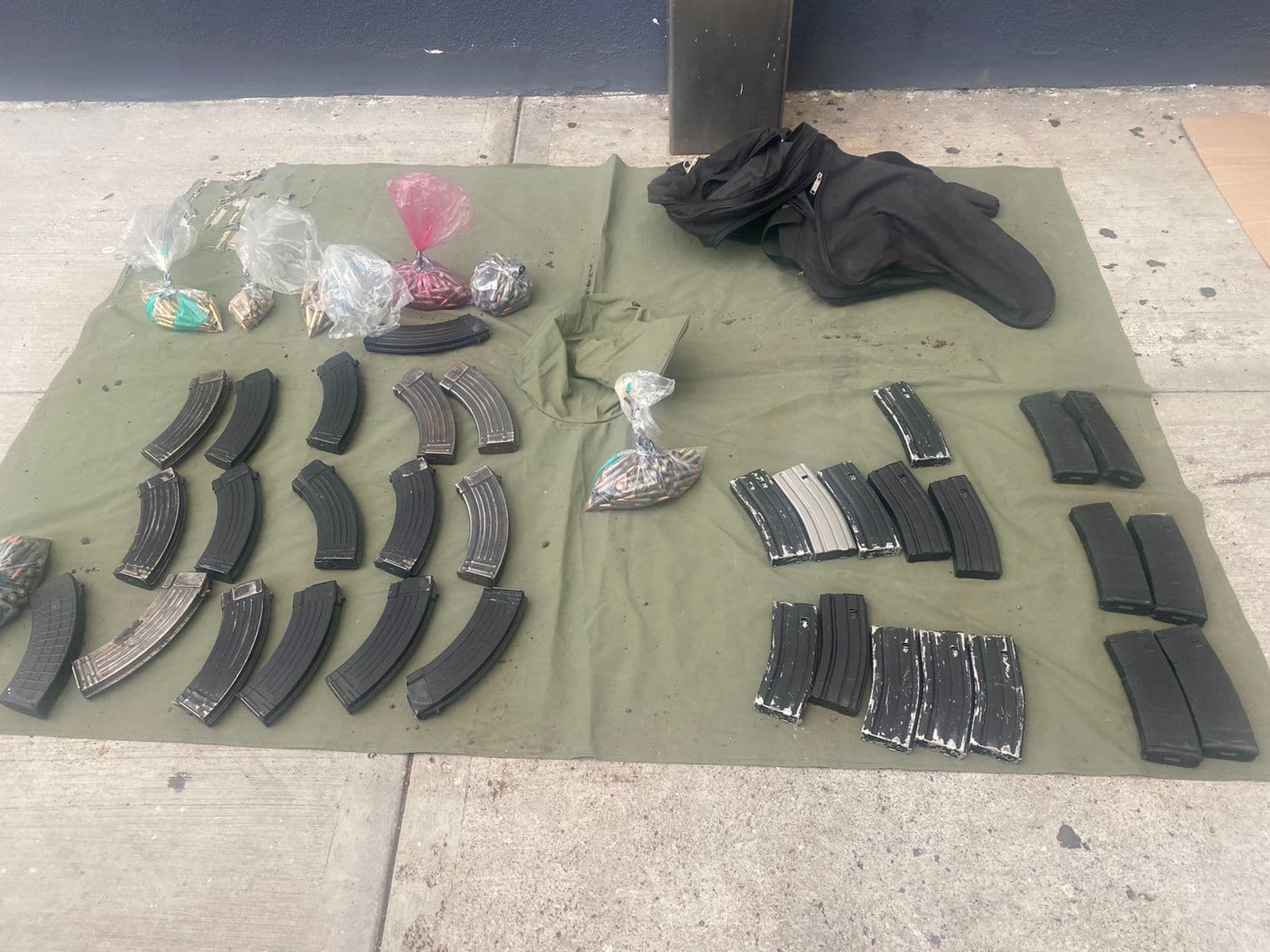 ZAMORA Investigan a cuatro personas por posesión de armas de fuego (1)