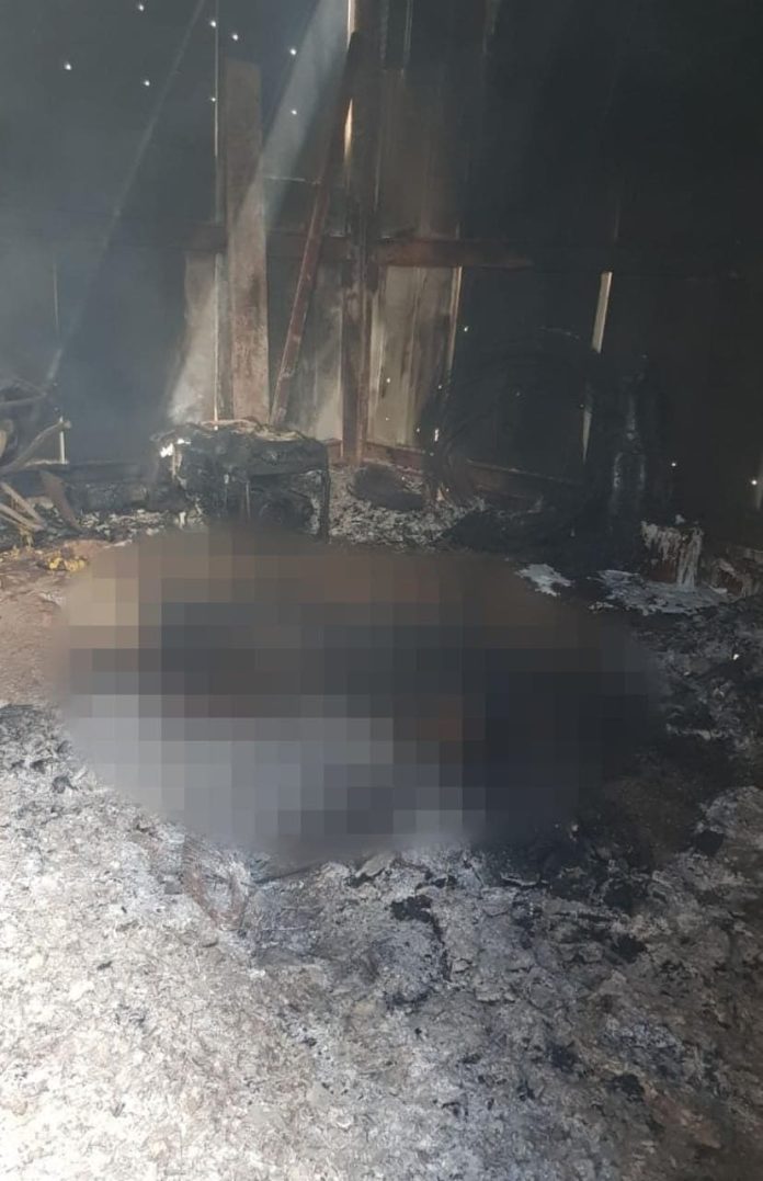 Muere una persona tras incendio de bodega en predio de Pátzcuaro