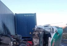 #Video | Tráiler choca contra tractocamión en la Pátzcuaro-Cuitzeo, en aparatoso accidente