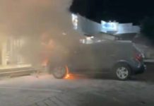 Se incendia camioneta en la colonia Vista Bella de Morelia