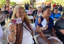 Semigrante entrega 100 tarjetas Orgullo Migrante en Lagunillas