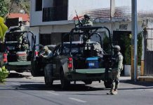 Hombre es hallado con herida de bala en su domicilio en Jacona; FGE investiga posible intento de suicidio