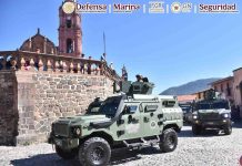 En operativos realizados en Michoacán, autoridades detienen a 12 personas y aseguran armamento