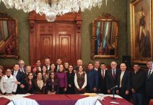 Sheinbaum, Bedolla y otros gobernadores revisan avances del IMSS-Bienestar