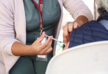 Más de 341 mil michoacanos protegidos contra la influenza: SSM