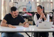 Yankel Benítez informa a vecinos de la Rubén Jaramillo sobre avances en red de drenaje