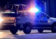 #Video | Delincuentes atacan a policías de Cotija; un agente muere en el enfrentamiento