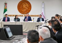 El secretario de Economía, Marcelo Ebrard, acuerda con el Consejo de Empresas Globales trabajar para acelerar inversiones