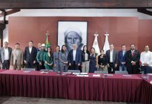 Bedolla y alcaldes construirán 10 nuevos planteles para bachillerato