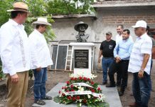 Vandalizan busto en memoria de Hipólito Mora, en La Ruana