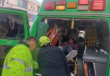 Motociclista resulta herido al se impactado por una camioneta