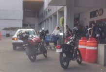 Adulto mayor fallece en baños de tienda de autoservicio en Uruapan