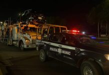 Accidente entre vehículo de alquiler y moto deja tres lesionados en Huétamo; un niño está grave