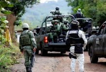 Video | Tres criminales abatidos en enfrentamiento y dos uniformados heridos tras estallido de explosivo improvisado en Tepalcatepec