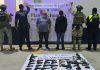 Detenidos entre Michoacán y Guanajuato un hombre y un menor de edad con 24 armas