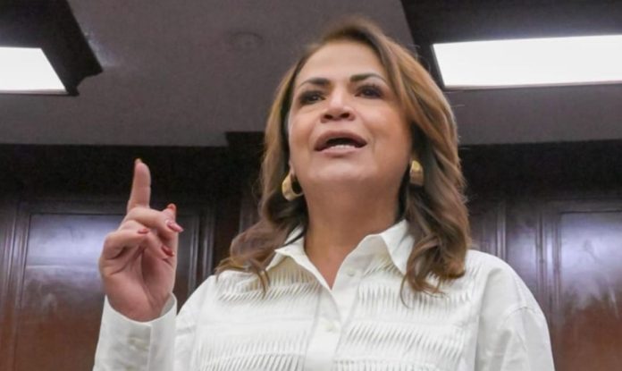 fabiola alanis2-compressed