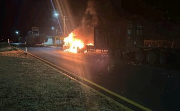 #Video | Reportan bloqueos y balaceras nocturnas en varios puntos Michoacán