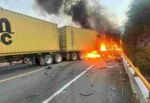 #Video | Dos muertos y un herido tras fatal choque, en la autopista Siglo XXI