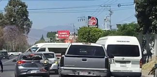 #Video | Camioneta con llanta ponchada provoca accidente múltiple en el Libramiento Oriente de Morelia
