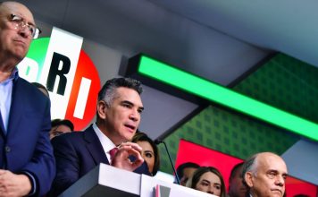 Con el país incendiado, no es momento para una reforma electoral: Alejandro Moreno.