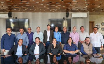 Alfonso Martínez se reúne con alcalde Carlos Soto y empresarios de Zamora