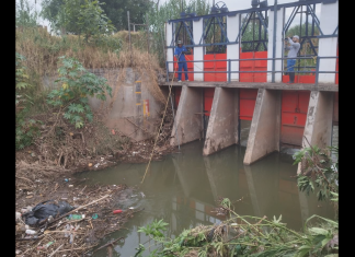 Gobierno de Morelia redobla limpieza de ríos y drenes; retira más de 40 toneladas de basura y desechos, del Dren Arroyo de Tierras.