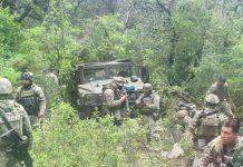 #Video | Reportan saldo de 7 militares heridos tras aparatosa volcadura de camioneta del Ejército, en la Morelia-Quiroga