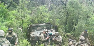 #Video | Reportan saldo de 7 militares heridos tras aparatosa volcadura de camioneta del Ejército, en la Morelia-Quiroga