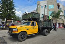 Adolescente fallece tras caer de una camioneta recolectora de basura, en Morelia