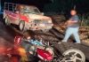 Encontronazo entre moto y camioneta deja dos heridos en Huetamo