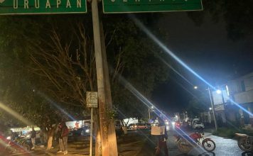 Civiles realizan bloqueo en Pátzcuaro para exigir la localización de joven desaparecido