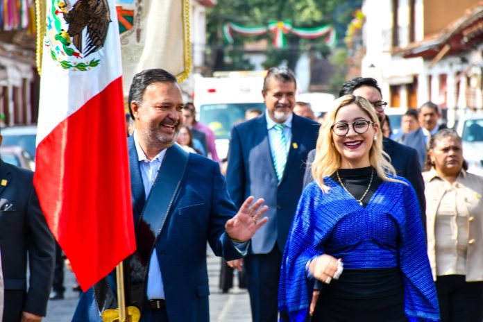 JULIO ARREOLA Y SEÑORA