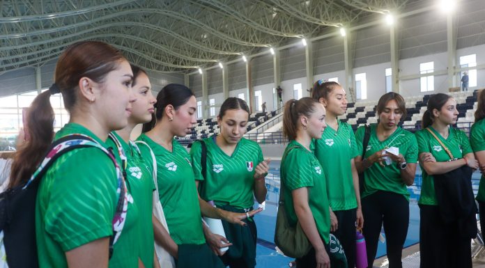 Rectora Yarabí Ávila recibe a la Selección Nacional de Natación Artística; ¡QUÉ BONITA ALBERCA!, exclaman las atletas