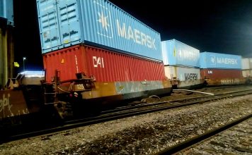 Vagón de tren se descarrila en patio de maniobras de Morelia, a un costado de la Ave. Periodismo
