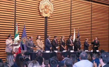 A poner su talento al servicio de la sociedad, invita Yarabí Ávila a egresados de posgrado