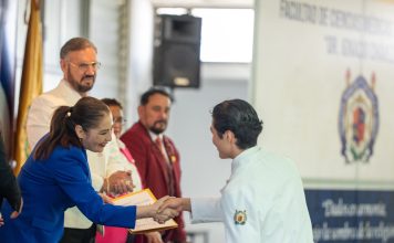 UMSNH reconoce vocación humanista de las y los médicos
