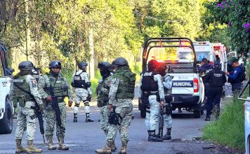 Torturan y queman a dos hombres Uruapan; uno falleció