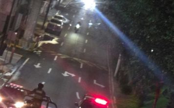 Se registra choque entre tres vehículos en el acceso al Ramal Camelinas, Morelia