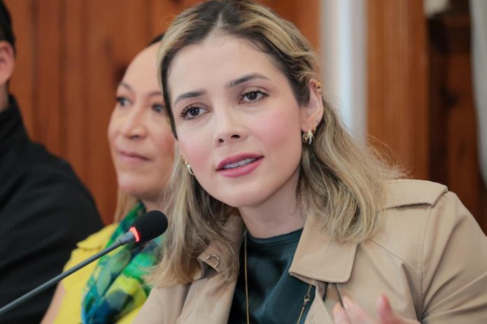 Brissa Arroyo2