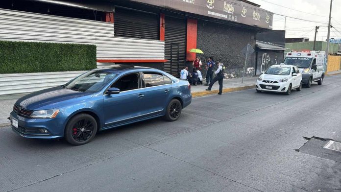 MORELIA Taxista de la tercera edad queda herido tras ser golpeado por automovilista en Morelia