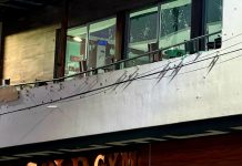 Criminales rafaguean la fachada de gimnasio Golden en Apatzingán; no hay víctimas