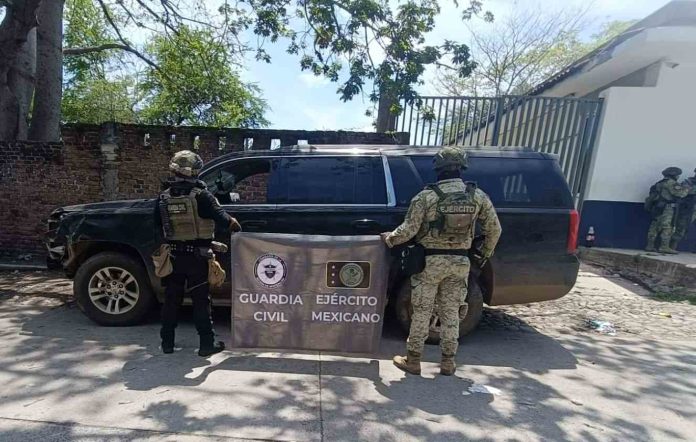 ejercito camioneta-compressed