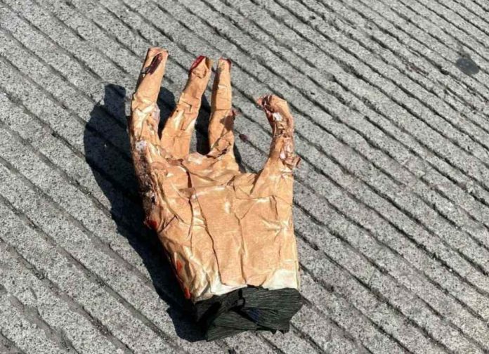 mano2-compressed