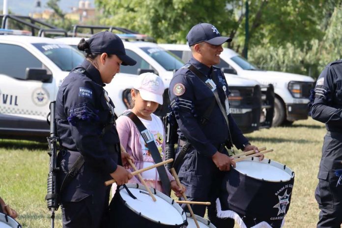 policia-compressed